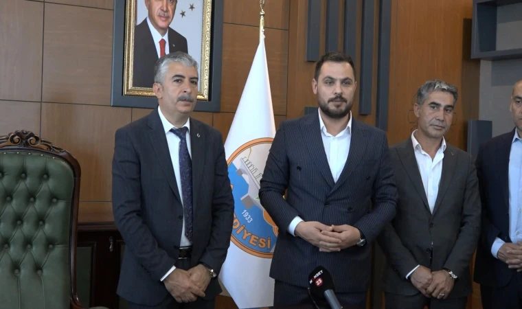 Mazbatasını Alan Baskil Belediye Başkanı Tuncer Turus, Göreve Başladı