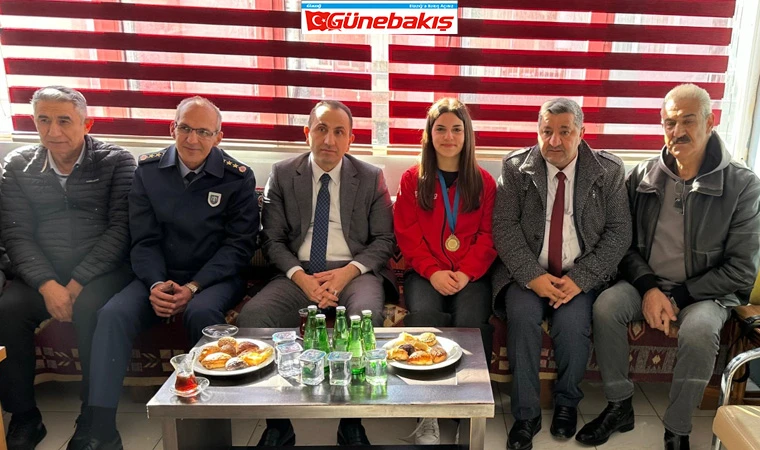 Menderes Kaymakamı, Elazığ Derneğini Ziyaret Etti