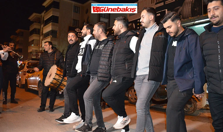 Sürsürü Mahallesi’nde Davullu ve Klarnetli Sahur Geleneği Devam Ediyor
