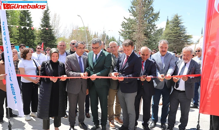 Fırat Üniversitesi’nde ‘50. Yıl Bilim ve Öğrenci Festivali’ Coşkuyla Başladı