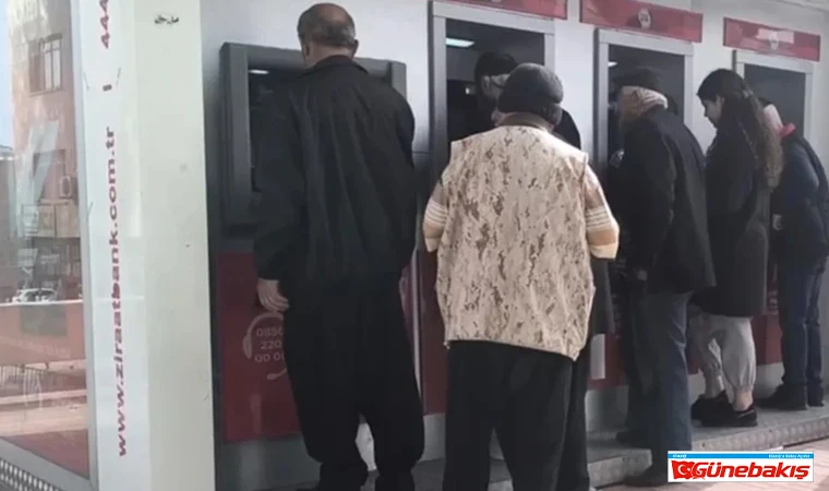 Nisan 2025’te Emeklilere Dev Promosyon Fırsatları! Hangi Banka Ne Kadar Veriyor?