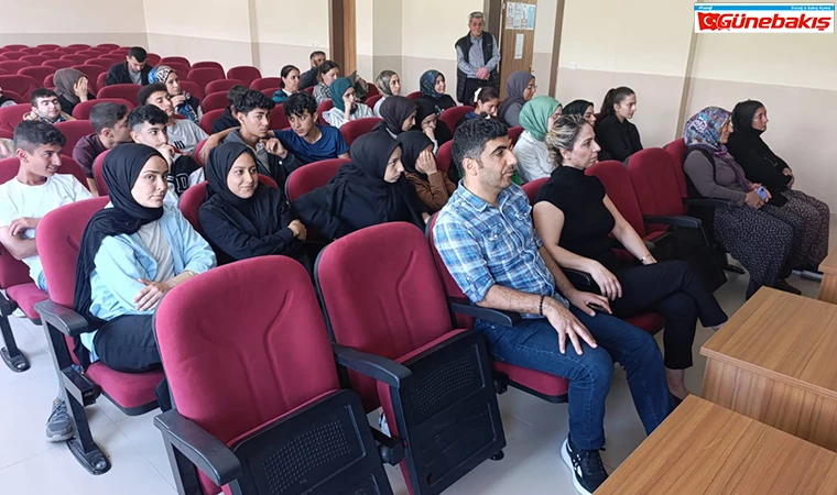 Çemişgezek'te Teknoloji Bağımlılığı Semineri