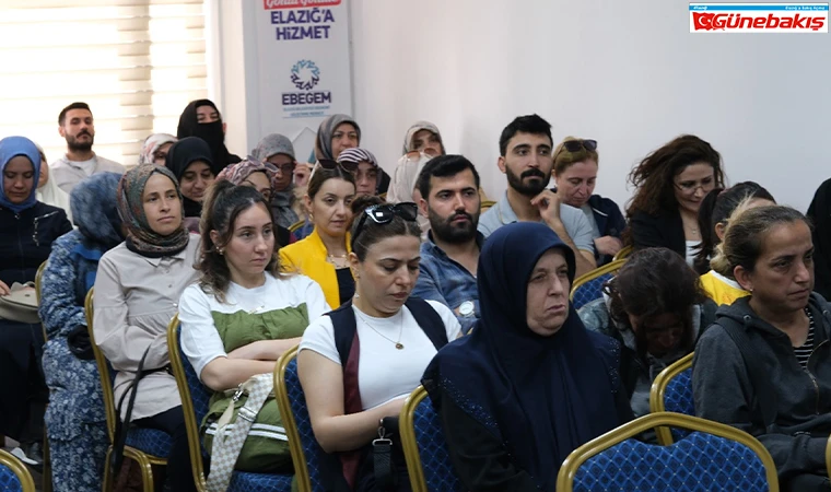 Elazığ Belediyesi tarafından 'Ailede Ruh Sağlığı' konulu söyleşi düzenlendi.