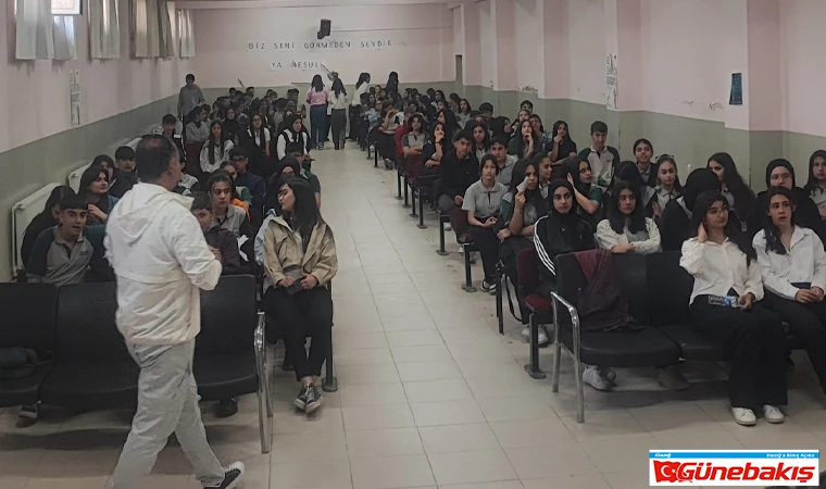 Elazığ’da Müzeler Haftası kapsamında gençlere kültürel miras bilinci aşılanıyor