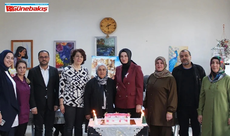 Elazığ’da Psikiyatri Hemşirelerine Özel Kutlama Programı