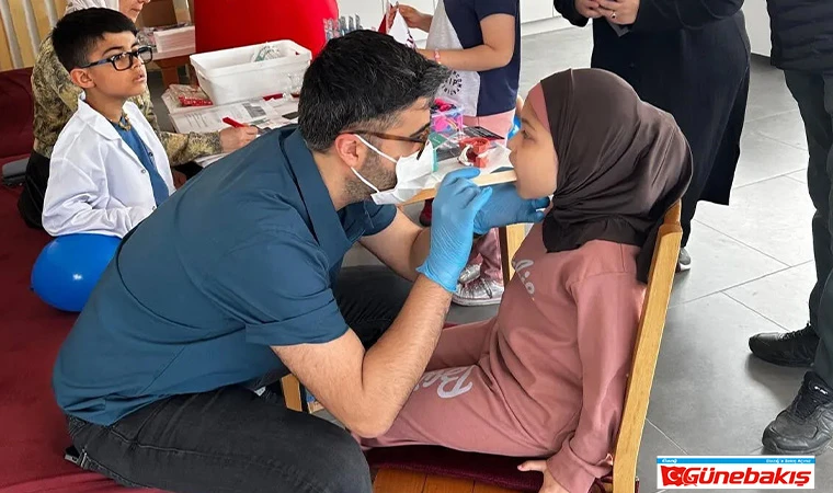 Elazığlı Miniklere Diş Sağlığı Bilinci Aşılandı