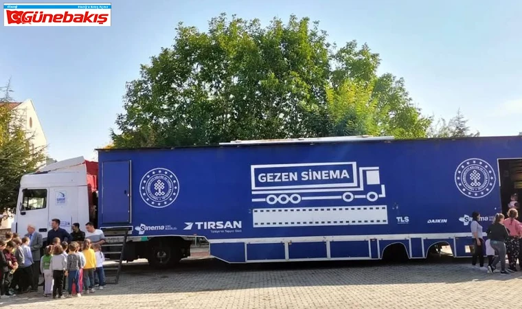 Gezen Sinema Tırı, Kırsaldaki Çocukları Beyaz Perdeyle Buluşturuyor