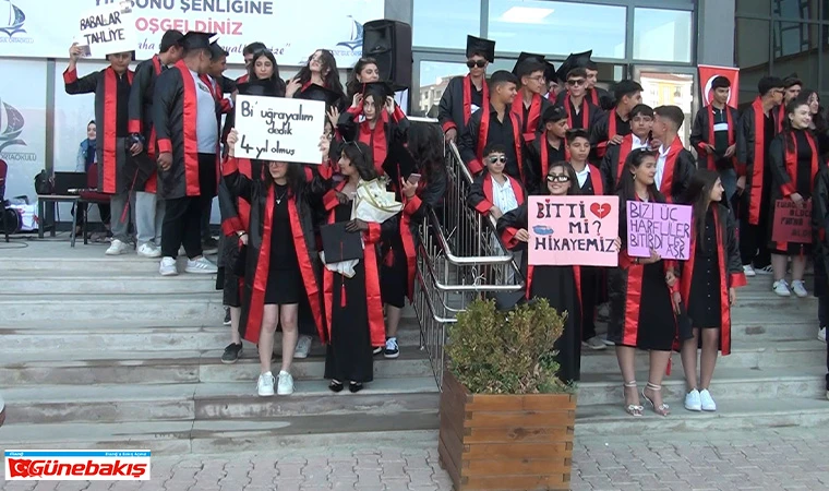 Aziz Gül Ortaokulu’nda Mezuniyet Coşkusu!