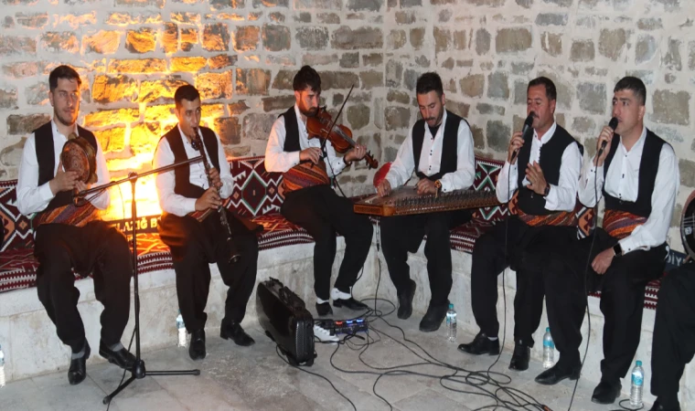 Elazığ Belediyesi’nden Muhteşem Kürsübaşı Dinletisi