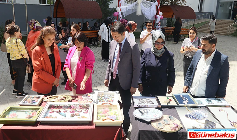 GSB Elazığ Yurtlarında Yıl Sonu Sergisi Büyük İlgi Gördü