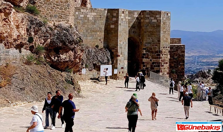 Harput Kalesi Giriş Alanı Düzenleniyor: Vali Numan Hatipoğlu Duyurdu