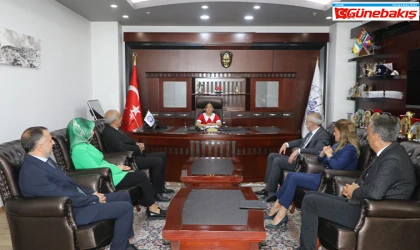 Başkan Şerifoğulları’nın Makamını, Minik Öğrenci Birici Devraldı