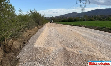 Elazığ İl Özel İdaresi’nden Köy Yollarında Yoğun Mesai