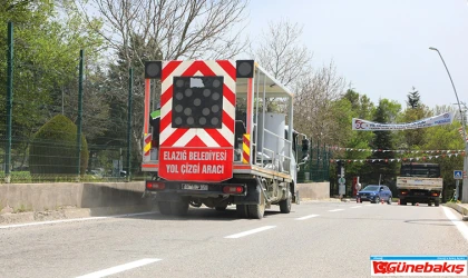 Elazığ’da Yol Çizgi Boyama Çalışmaları Sürüyor
