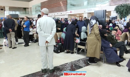 Elazığ’dan 297 Hacı Adayı Dualarla Uğurlandı