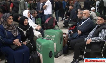 Elazığ’dan İlk Hac Kafilesi Yola Çıktı