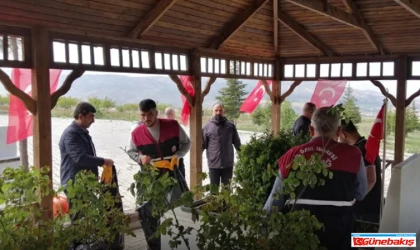 Fethi Sekin Külliyesi Çevresinde Çevre Temizliği ve Peyzaj Düzenlemesi Yapıldı