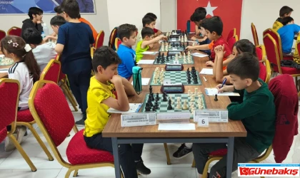 Yaşayan Stadyum'da Satranç Heyecanı