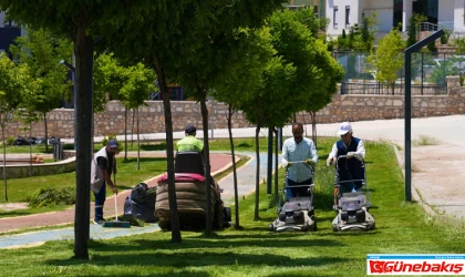 Elazığ Belediyesi’nden Yeşil Alanlarda Yaz Temizliği Ve Bakımı