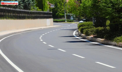 Elazığ’da Yol Çizgi Çalışmaları Devam Ediyor