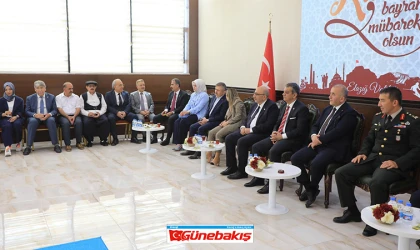 Valilikte Bayramlaşma: Birlik ve Beraberlik Mesajları Verildi