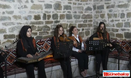 Harput Akşamlarında Nağme-i Harput Ezgileri Yükseldi