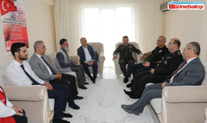 Vali Hatipoğlu, 15 Temmuz Gazisi ve Şehit Aileleriyle Bir Araya Geldi
